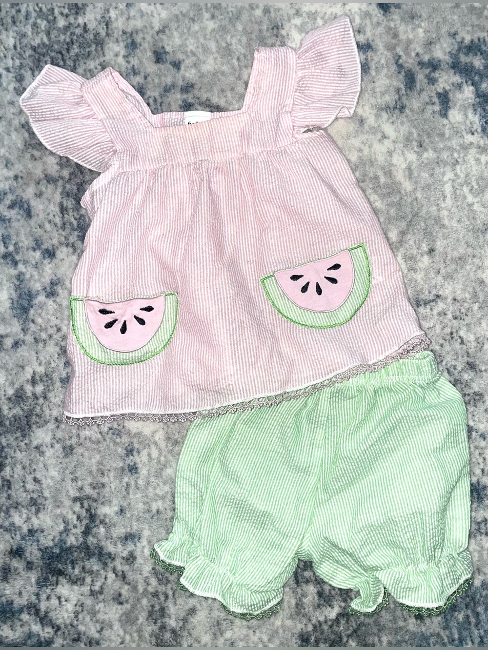 Watermelon outfit set size 6-12 months